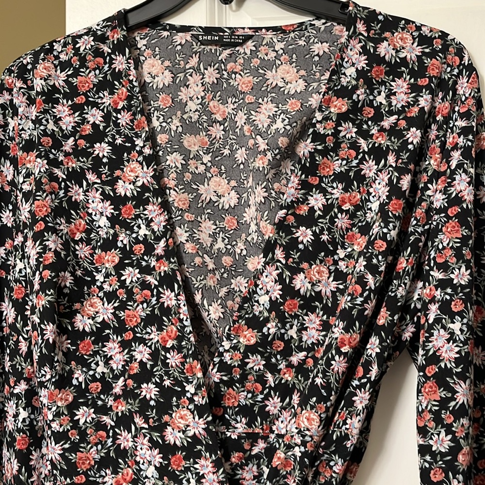 SHEIN Black Floral Wrap Dress - Picture 3 of 12